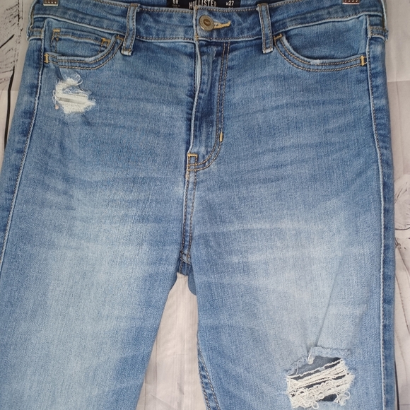 Hollister Distressed High Rise Super skinny crop jeans - Picture 2 of 16